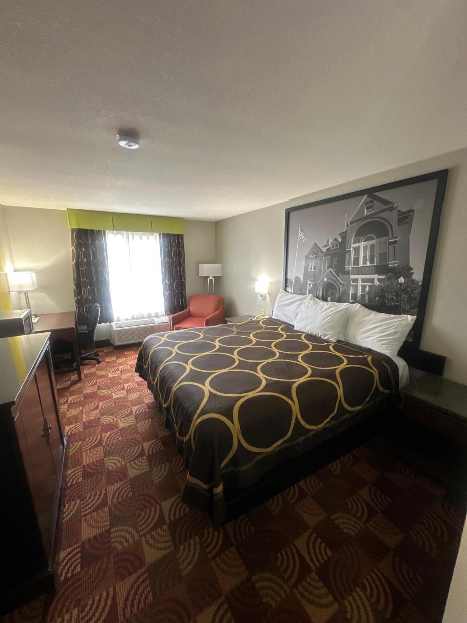 Super 8 By Wyndham Lake Of The Ozarks Eldon Eksteriør bilde