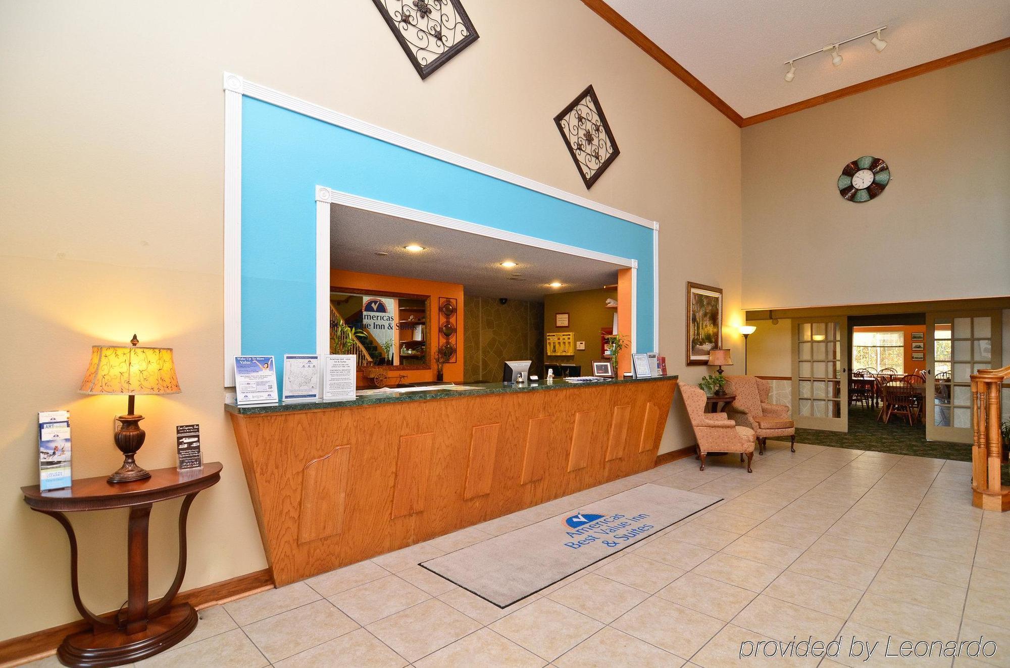 Super 8 By Wyndham Lake Of The Ozarks Eldon Interiør bilde