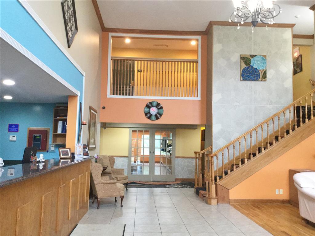 Super 8 By Wyndham Lake Of The Ozarks Eldon Interiør bilde