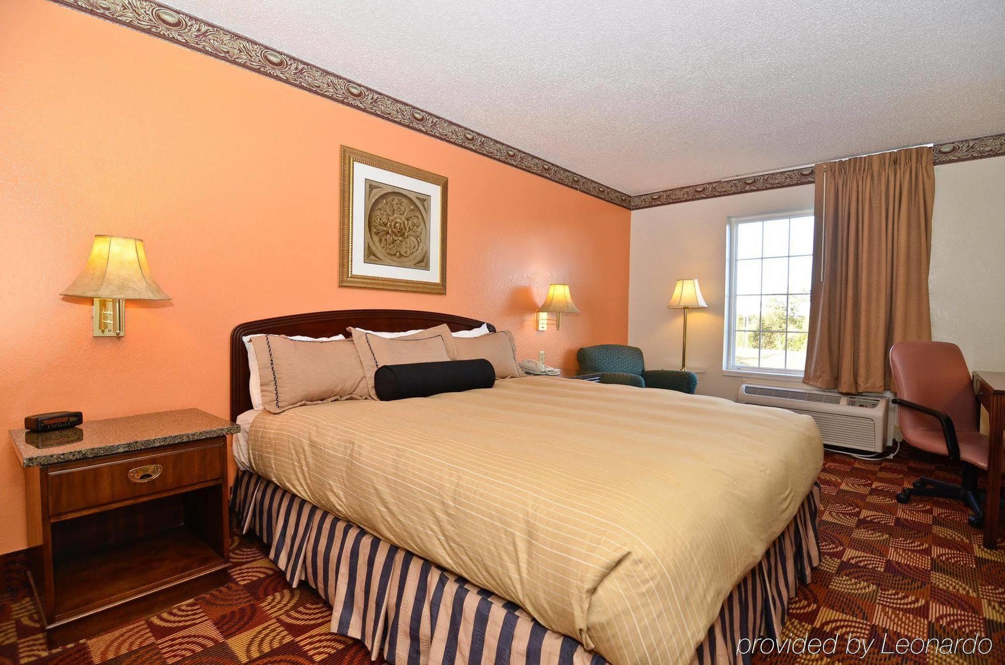 Super 8 By Wyndham Lake Of The Ozarks Eldon Eksteriør bilde