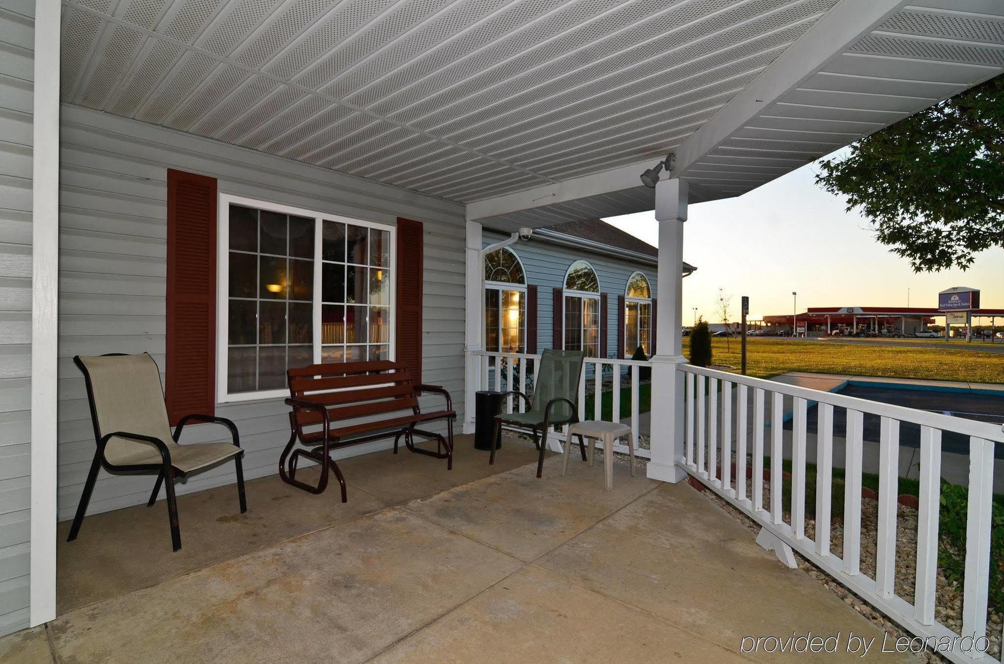 Super 8 By Wyndham Lake Of The Ozarks Eldon Bekvemmeligheter bilde